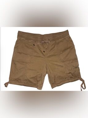 Women’s  Drawstring Cargo Shorts - tan